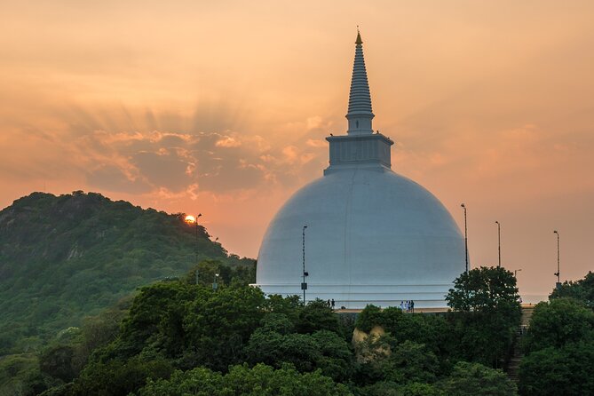 09 Days in Sri lanka - Major Attractions - Dambulla Cave Temple: a spiritual stop that doesn’t feel like a checklist