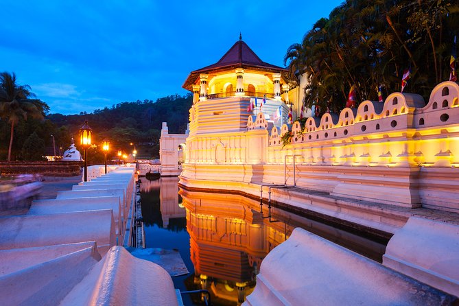 3 Days Tour to Kandy Nuwara Eliya & Sigiriya from Colombo - Day 2 to Nuwara Eliya tea country: Seetha Amman, Glenloch Tea Factory, and Gregory Lake