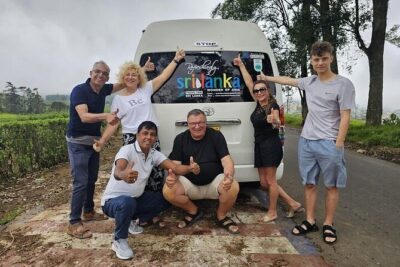 4 Days Amaizing Classic Mini Tour Sri Lanka - Day 1 in Kandy: Spice Garden, Sacred Tooth Relic, Peradeniya, and Arthur’s Seat