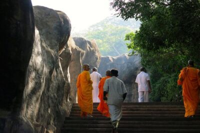6-Day Sri Lanka Heritage Private Tour - Dambulla caves to Kandy’s Sacred Tooth Relic and the lake-area tour