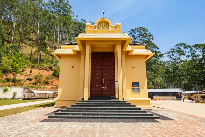 6 Days Private Vehicle with English Speaking Chauffeur - Day 4 Sigiriya and Dambulla: the stairs, the rock fortress, and cave murals