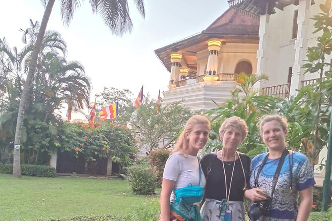 7 Day Colombo Galle Yala Ella Kandy, Sri Lanka Tour - Day 3: Kandy’s Sacred Tooth Relic and a Cultural Dance Evening