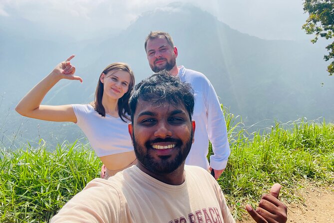 7 Days Sri Lanka Safari Tour - Day 1: Dambulla Caves and the Golden Temple Time Block
