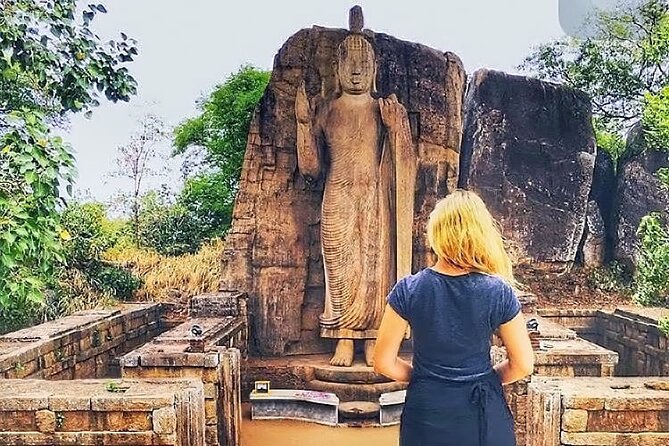 7 Days Sri Lanka Tour package with Private Driver - Day 1: Negombo Arrival and an Easy Evening City Tour
