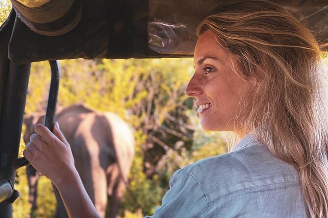 7 Days Tour in Sri Lanka Hotels with Breakfast and Luxury Car - Day 3: Dambulla cave temple, Matale Hindu Temple, Kandy Lake, Tooth Relic, and a cultural show