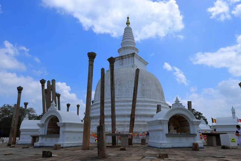 8-Day Sri Lanka Private Round Tour Hotels, Meals, Car, Guide - Gregory Lake and the blue train (12.40) to Ella