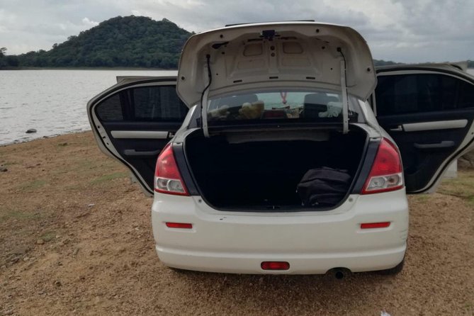 Airport transfers - Pickup and Mobile Ticket: Reducing the Arrival Chaos