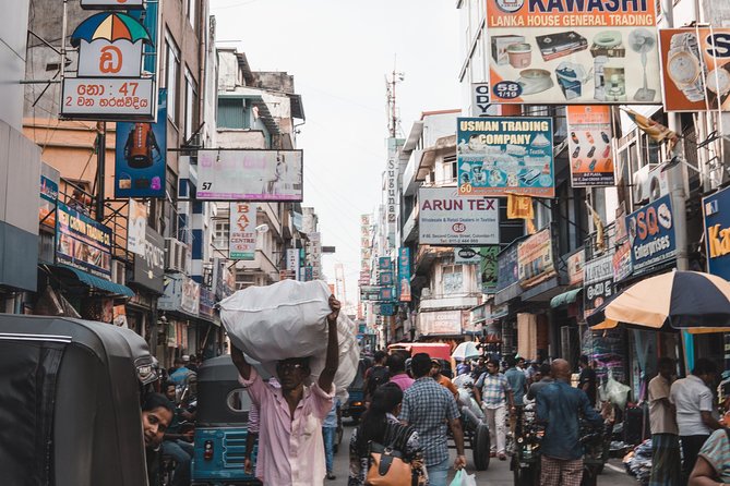 Best of Colombo - Private Guided City Tour - The route: colonial-era edges, religious sites, and photo-ready viewpoints