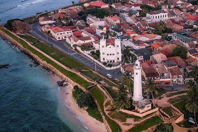Best Of Sri lanka Tour (06 Days 05 Nights) - Kandy- N.Eliya -Bentota-Colombo - Day 2: Tooth Relic Temple + Ramboda Waterfall + Tea Factory Tasting