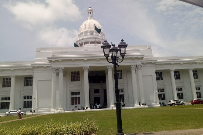 Colombo City Day Tour - Kelaniya Raja Maha Vihara Outside the Center