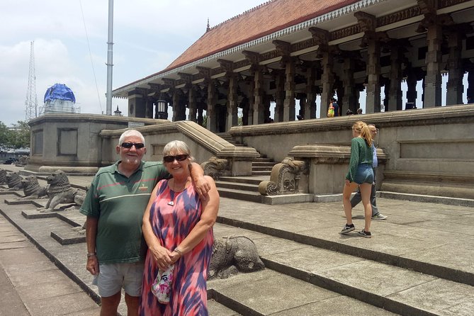 Colombo City Day Tour - When the Traffic Runs Slow: Dress Code and Comfort Tips