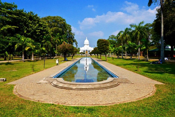 Colombo City Drive by Bookingmart Holidays Pvt Ltd - How the 4-hour Colombo City Drive actually plays out