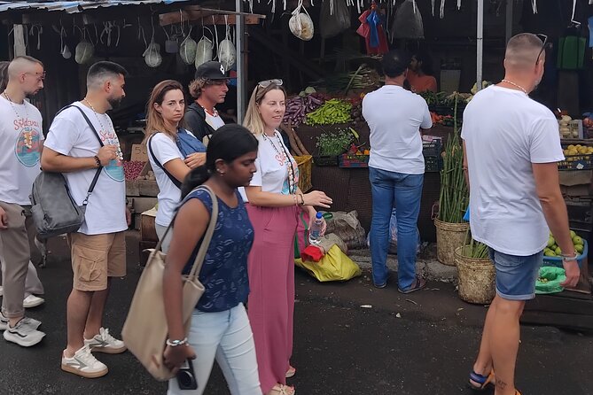 Colombo City Highlights Bus Tour - Jami Ul-Alfar Mosque: Islamic Architecture in the City