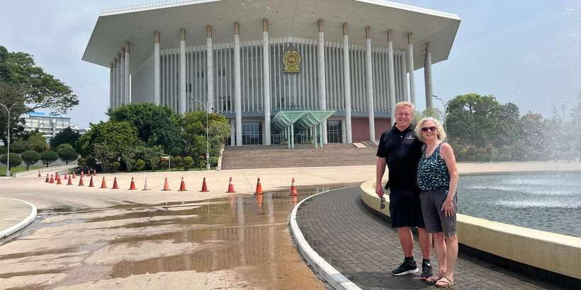 Colombo: City Sightseeing Tour by Tuk-Tuk with Pickup - Who should book this Colombo tuk-tuk city tour