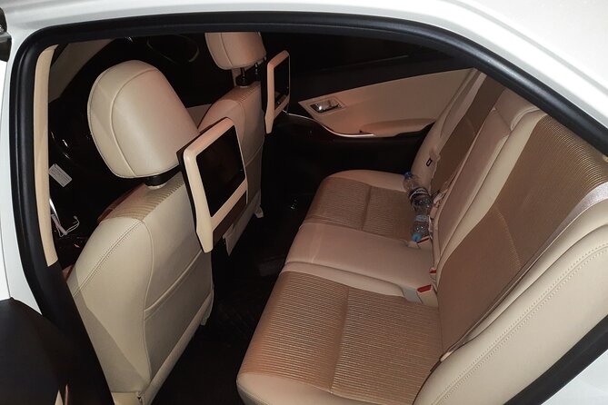 Colombo City to Colombo Airport (CMB) private Transfer - Key Points at a Glance
