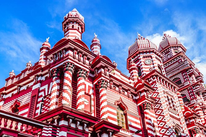 Colombo City Tour - What you’ll see first: Colombo National Museum and the Old Parliament area