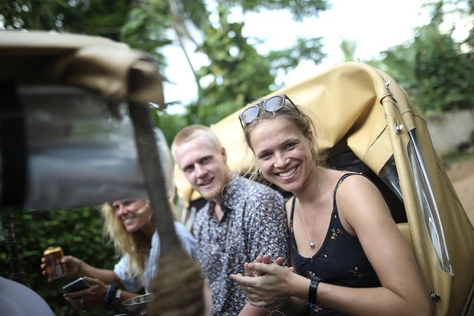 Colombo City Tour By Tuk Tuk - Bluefield Tea Gardens: Ceylon Tasting (Chocolate, Vanilla, Strawberry)