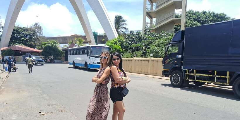 Colombo: City Tour by Tuk Tuk with Srilanka Traditional Food - Colombo by tuk tuk: why this format works