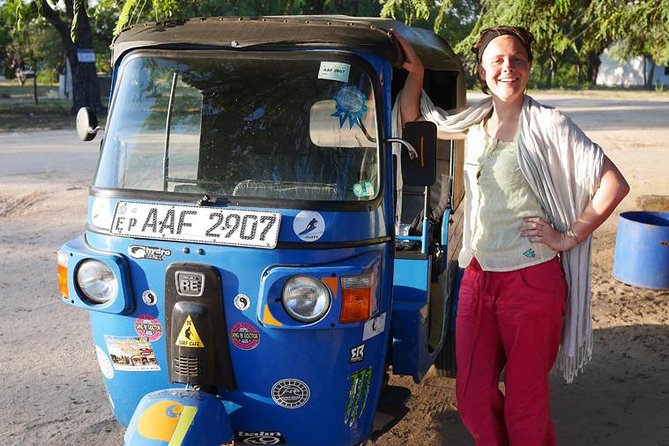 Colombo City Tour By Tuk Tuk - Hotel Pickup and the Early Morning Start in Colombo’s Center