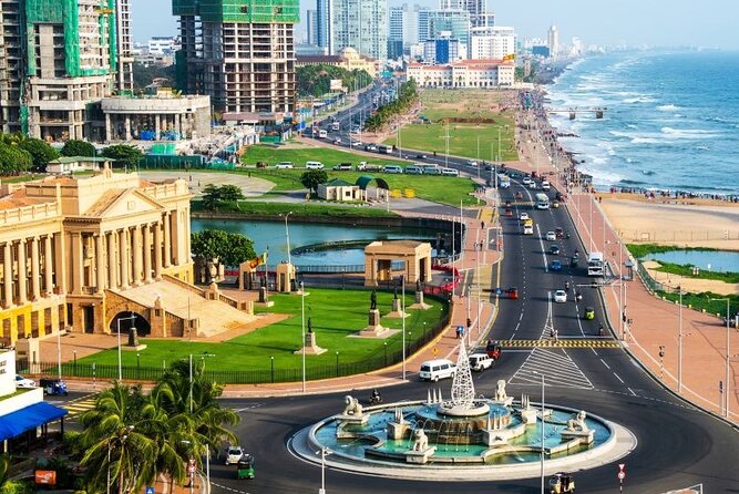 Colombo City Tour With Historical Places ( All Inclusive ) - First Stop: Light House Gall(Galle?) and a Quick History Snapshot