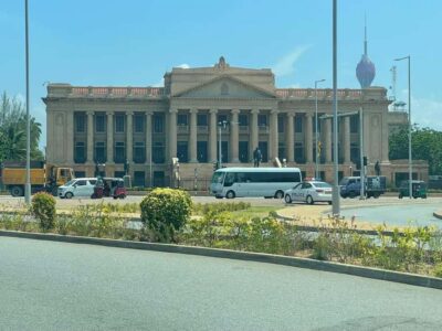 Colombo: Guided City Tour with Entry Tickets - Pickup, Van, and the Pace: What the 4 Hours Feels Like