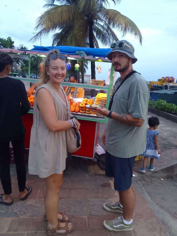 Colombo Local Food Tour by Tuk Tuk – All Inclusive - Colombo by tuk-tuk, built around the first bite