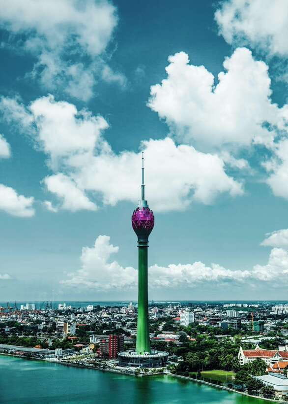Colombo: Lotus Tower Celebration Dining Experience with Cake - Meeting Lotus Tower and getting to the Blue Orbit entrance fast