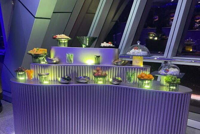 Colombo: Lotus Tower Experience with Lunch or Dinner Buffet - The rotating dining room: how to time your window photos