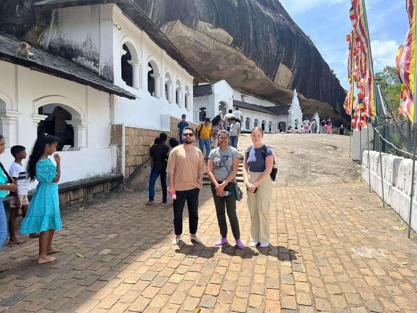 Colombo/Negombo: Sigiriya, Dambulla, and Minneriya Safari - What to bring (and wear) so the day is less painful