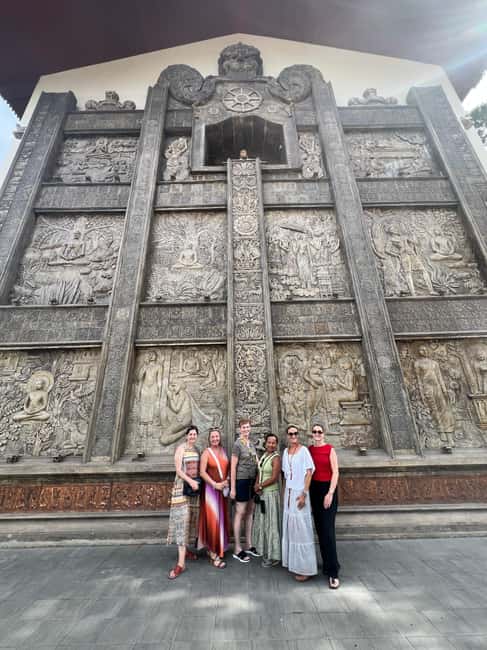 Colombo: Private City Tour by Tuk Tuk with Hotel Pickup - Why Colombo by Tuk Tuk Works So Well