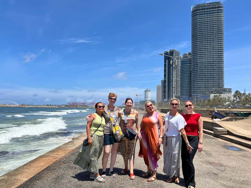 Colombo: Private City Tour by Tuk Tuk with Hotel Pickup - Colonial Photo Stops: Old Parliament and Independence Memorial Hall