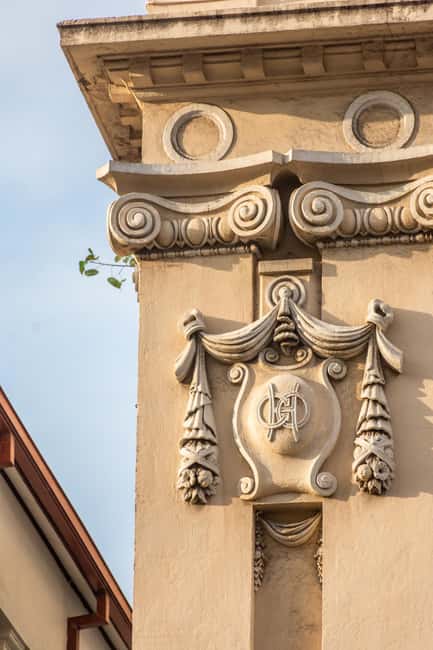 Colombo: private city tour from Negombo with hotel transfers - Independence Square and Cinnamon Gardens: breezes and the real talk