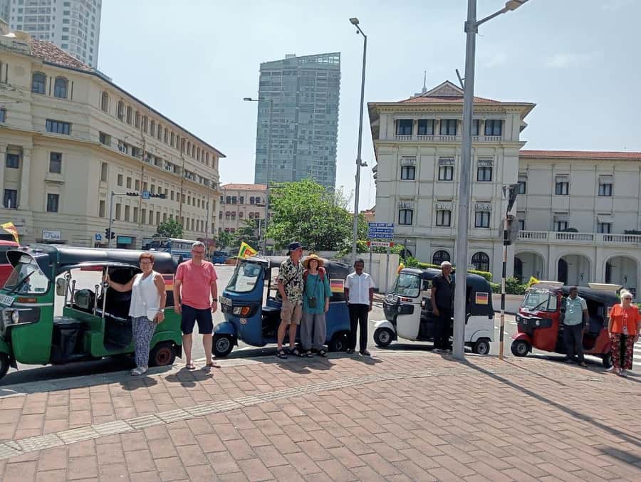Colombo: Private Guided Tour of the City by Tuk-Tuk - Key highlights at a glance