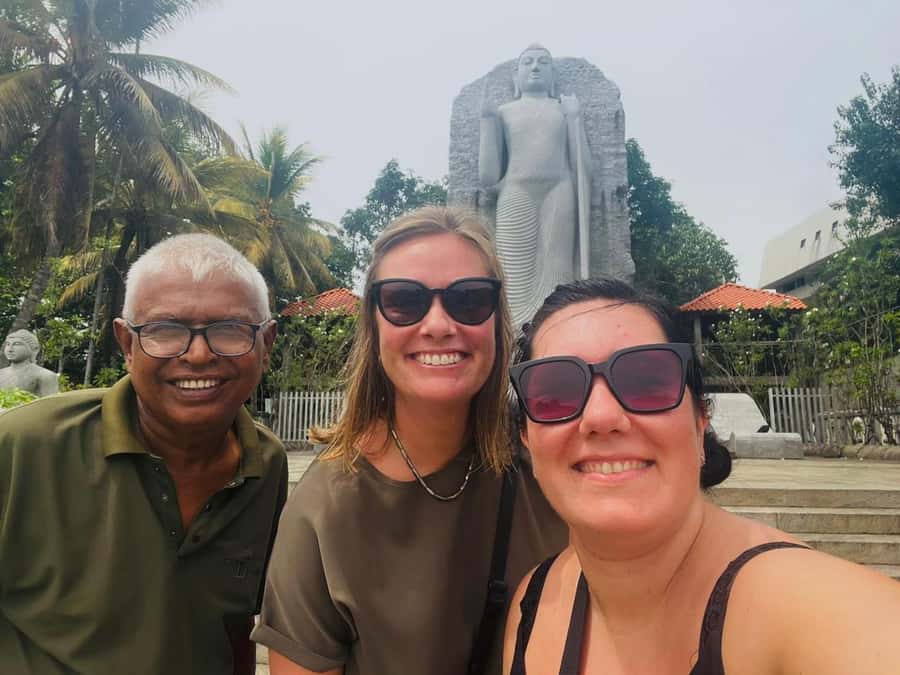 Colombo: Private Guided Tour of the City by Tuk-Tuk - Colombo by Tuk-Tuk: fast orientation, slow-life details