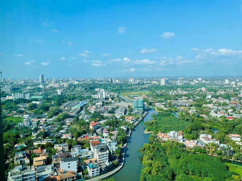 Colombo Shore Excursion, History Legacy and hidden gems - Stop 6: Galle Face Green walk (the ocean edge of the city)