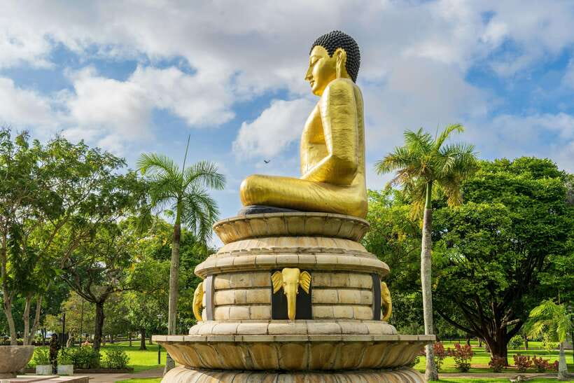 Colombo Shore Excursion, History Legacy and hidden gems - Why Colombo feels different the moment you start driving