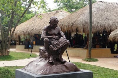Colombo Sightseeing and Shopping Private Tour Including Lunch - Pickup, timing, and the real pace of the itinerary
