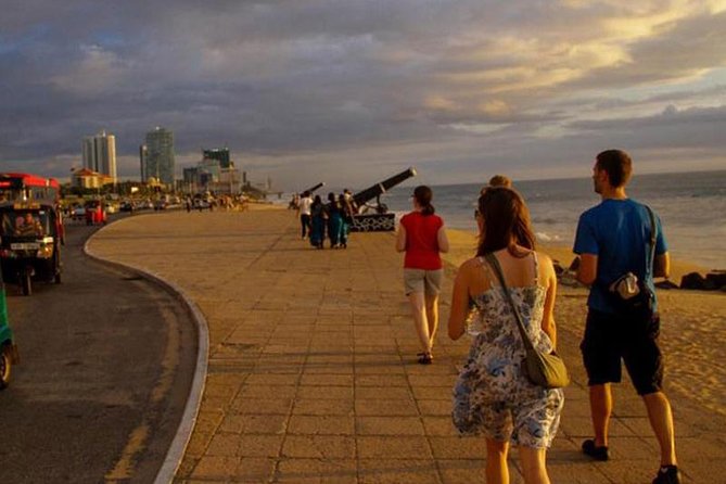 Colombo Sightseeing and Shopping Private Tour Including Lunch - Independence Square: quick context, clean photo ops