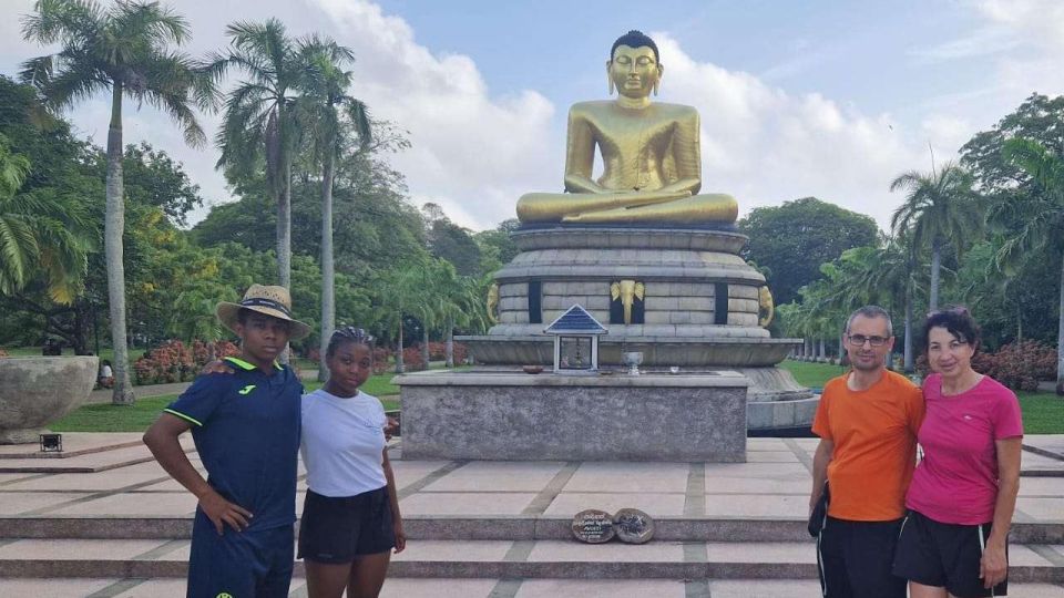 Colombo: Sightseeing Tour by Tuk Tuk Safari - All Inclusive - St. Anthony’s Shrine and the religious mix that keeps surprising you