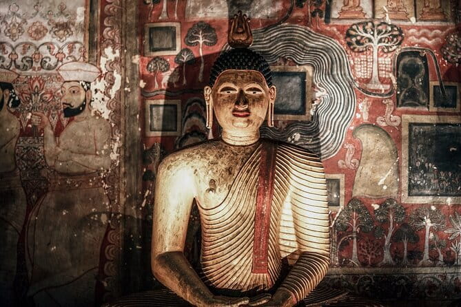 Colombo to Kandy Shuttle with Dambulla Sightseeing Tour - Pelvehera Cultural Village Lunch and the Carbon-Neutral Paddle Boat