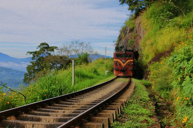 Colombo to Kandy Train Tickets (Reserved Seats) - Colombo Fort to Kandy: why this train is such a smart move