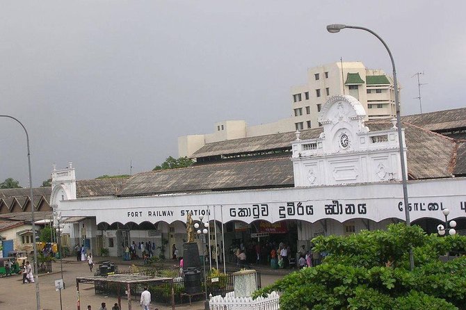 Colombo to Kandy Train Tickets (Reserved Seats) - Reserved seats that matter: how the handoff works