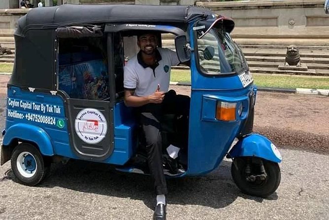 Colombo Tuk Tuk City Tour -Sightseeing Entry Fees & Food Included - Guide skills: traffic brains, photo help, and pacing that avoids rushing