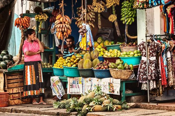Colombo Walking Tour with Ajeet De Soyza - Fort Railway Station to Galle Face Green: finish with the sea view