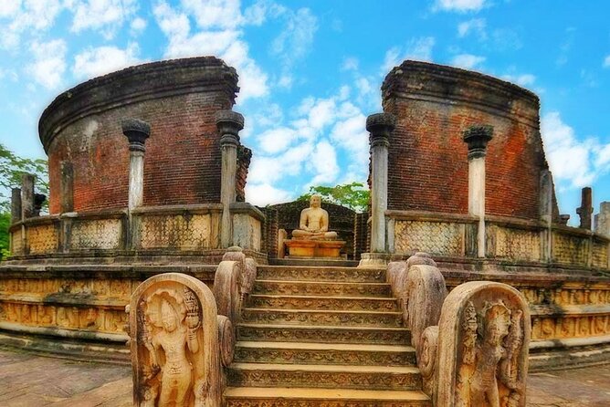 Day Tour from dambulla to Sigiriya & Polonnaruwa - What to wear and how to stay comfortable on a temple day