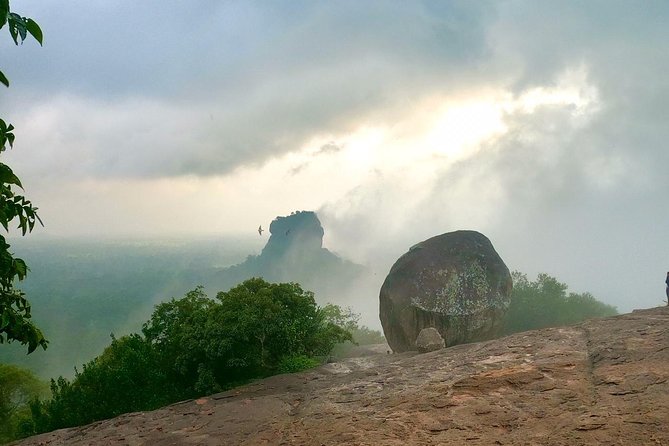 Day tour trips from Anuradhapura to multiple cities as your choice - Kandy and long-distance days: planning for the ride time