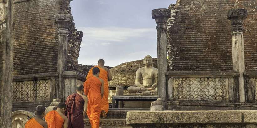 Day Trip to the Ancient Capital of Polonnaruwa From Colombo - The guided circuit inside Polonnaruwa’s ancient city