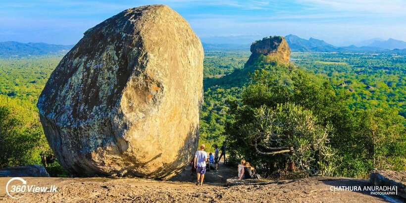 Day Trips from Kandy to Sigiriya with Village Experiences - Minneriya/Kaudulla/Eco Safari vs Dambulla Cave Temple: Pick Your Ending