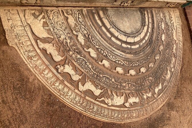 Delve Into Ancient Anuradhapura with Optional Visit to Mihintale - Abayagiri refectory details, the Rathna Prasadaya craftsmanship, and step-stone art