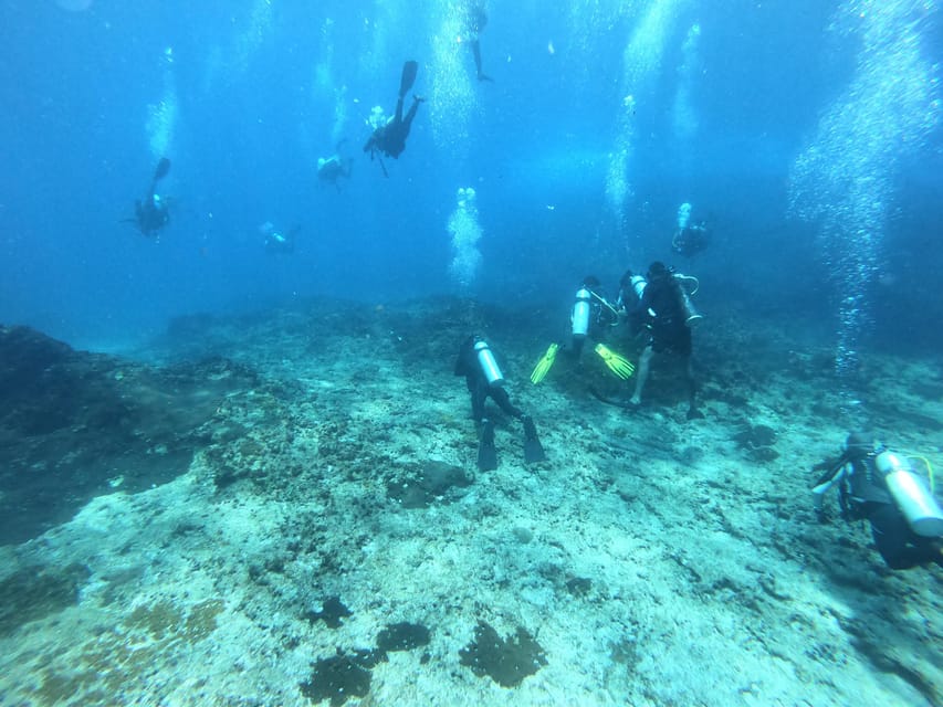 Discover Scuba Diving : Hikkaduwa : Scuba Diving - Who should go—and who should skip it